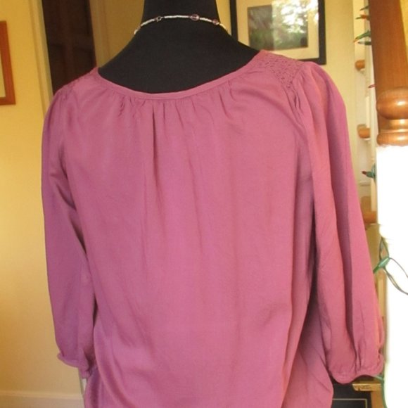 Fun Tops - Picture 3 of 16